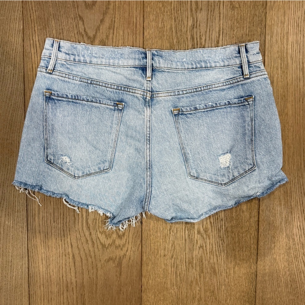 FRAME Le Cutoff Distressed Denim Shorts Light Wash Size 30 - Picture 2 of 7
